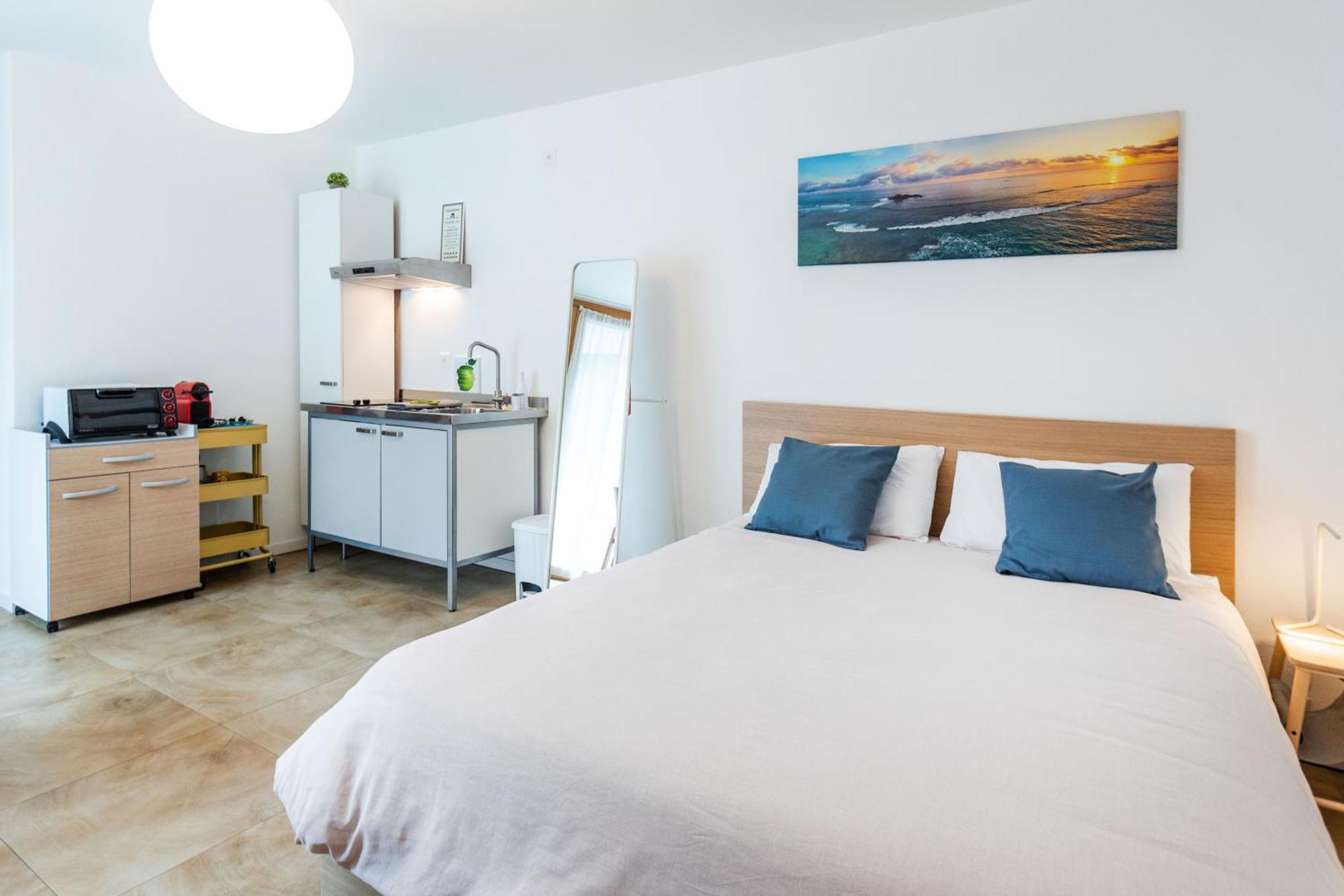 Апартаменти Easy Flat Vezia, Indipendent Entrance, Free Parking Лугано Номер фото